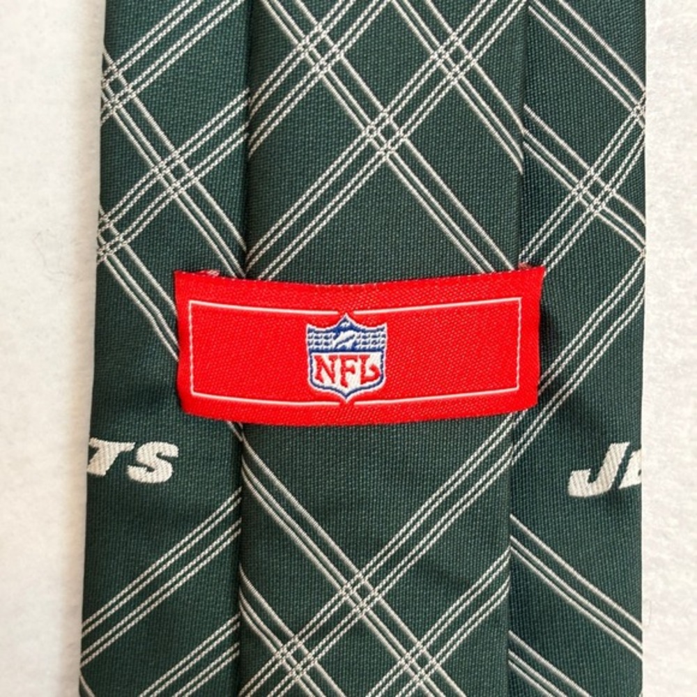 New York Jets Holiday Gift Set - NFL Sweater, Tie & Socks | Christmas Fan Bundle - Picture 14 of 16